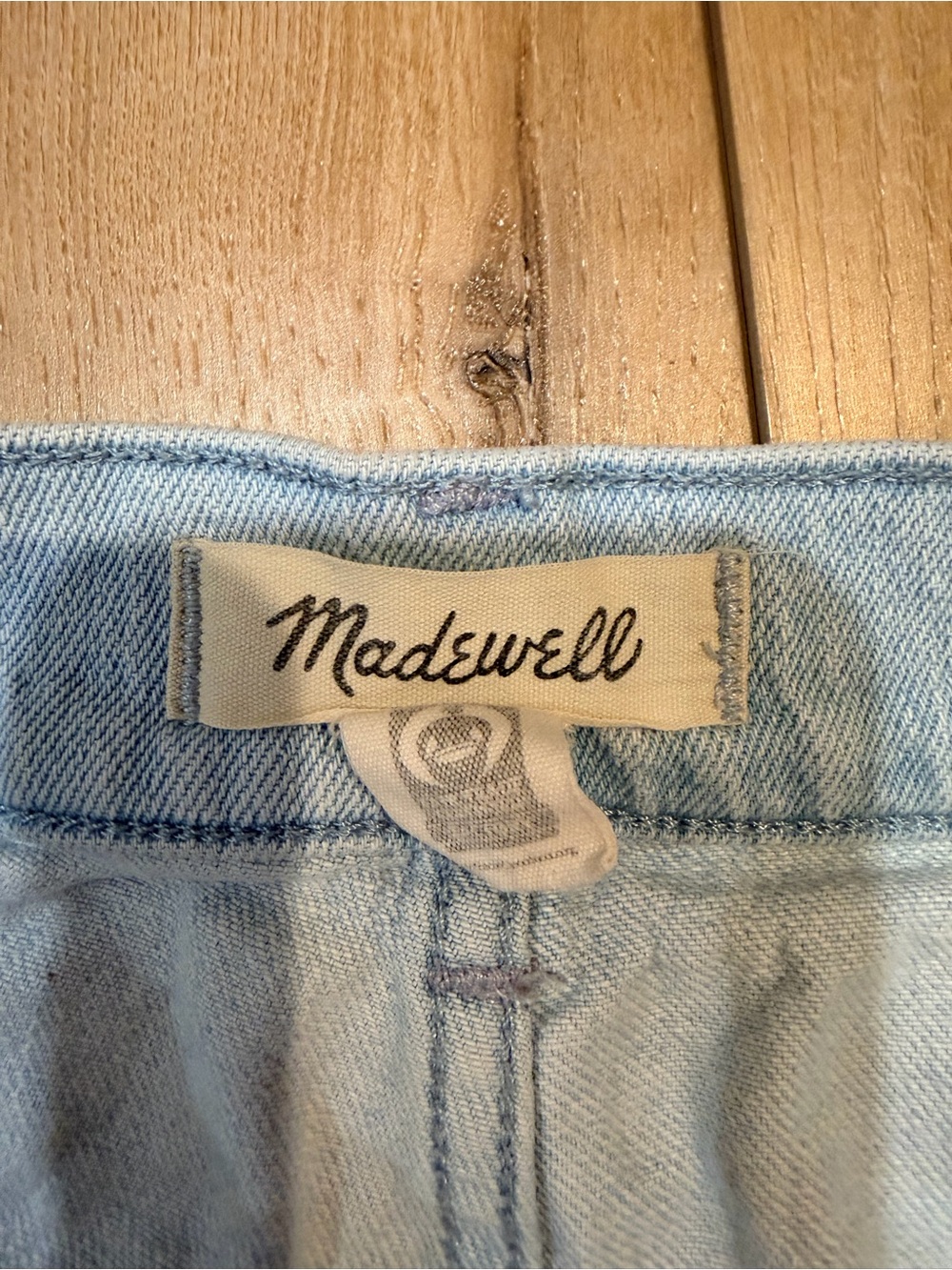Madewell 90’s Straight Jeans - Picture 4 of 5